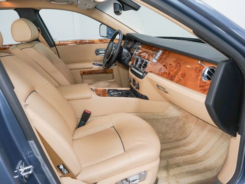 Used 2011 Rolls-Royce Ghost RWD image 10