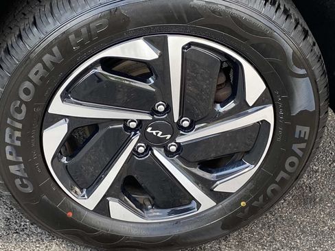 Used 2023 Kia Sportage LX AWD/4WD image 26