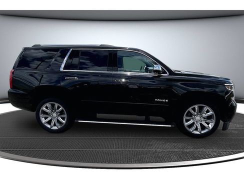 Used 2017 Chevrolet Tahoe Premier AWD/4WD image 14