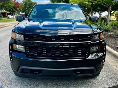 Used 2020 Chevrolet Silverado 1500 Custom w/ Custom Value Package RWD image 14