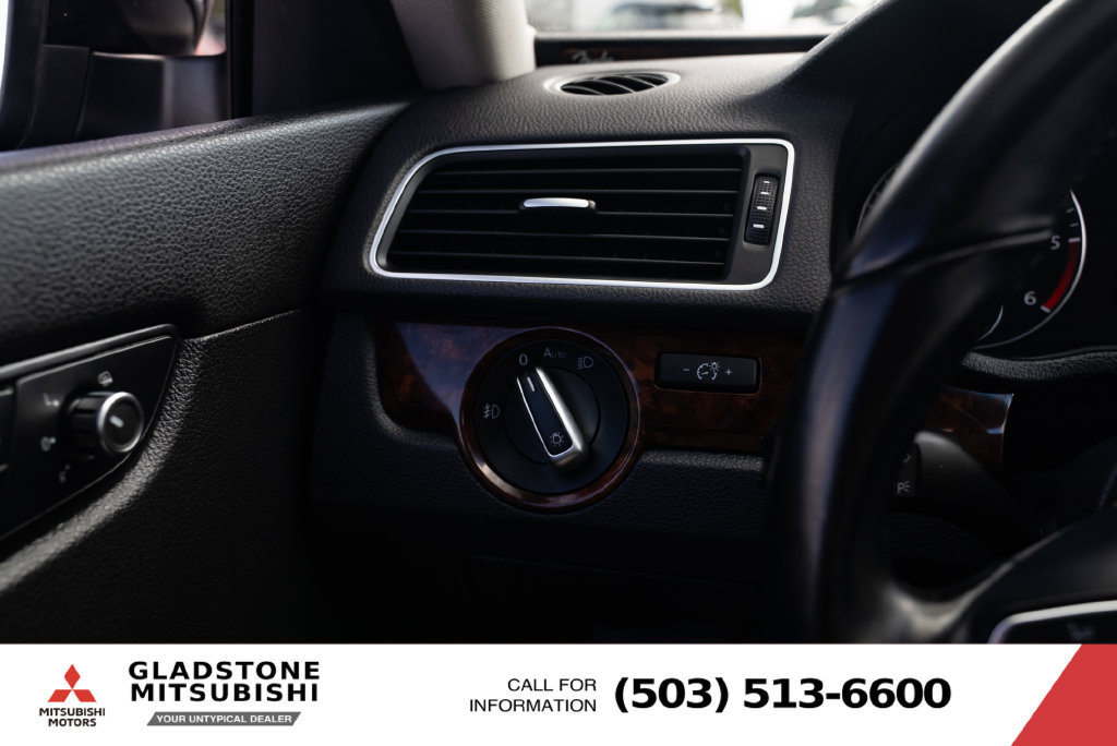 Used 2013 Volkswagen Passat TDI SEL Premium FWD image 14