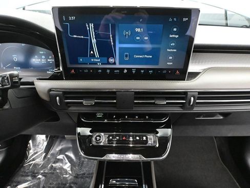 Used 2023 Lincoln Corsair Reserve w/ Jet Appearance Package image 32