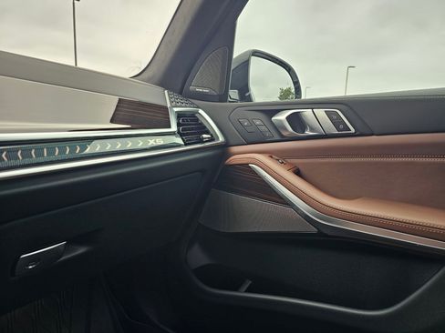 New 2026 BMW X5 xDrive40i w/ Executive Package image 57