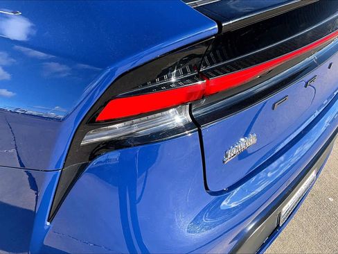 Used 2025 Toyota Prius LE image 26