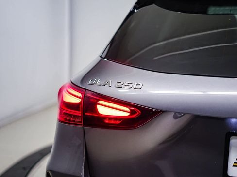Used 2025 Mercedes-Benz GLA 250 image 9