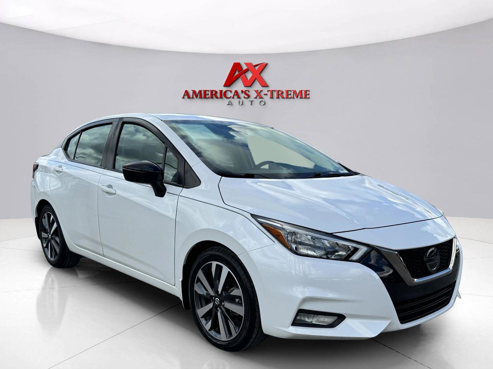 Used 2021 Nissan Versa SR w/ Convenience Package FWD image 7