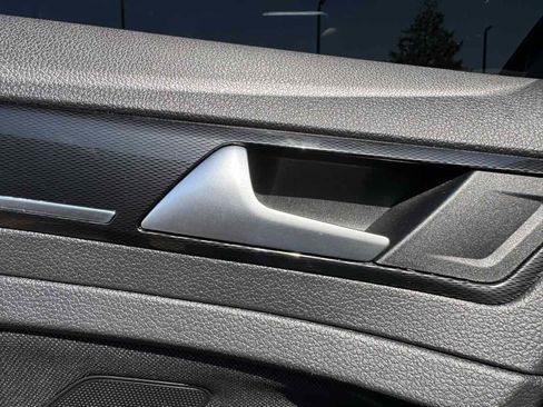 Used 2016 Volkswagen GTI S image 41