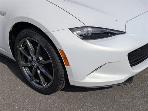 Used 2017 MAZDA MX-5 Miata RF Grand Touring image 2