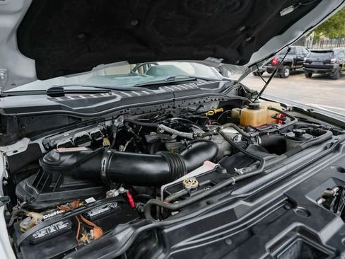 Used 2017 Ford F250 Lariat w/ Lariat Ultimate Package image 32