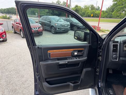 Used 2017 RAM 1500 Laramie Longhorn AWD/4WD image 10