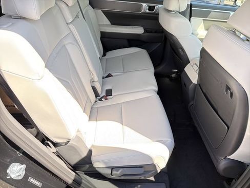 New 2026 Hyundai Santa Fe SEL FWD image 17