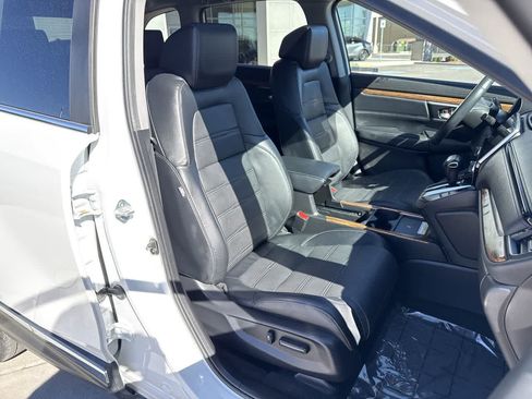 Used 2021 Honda CR-V Touring image 14