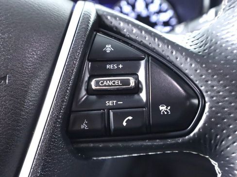 Used 2018 Nissan Maxima Platinum FWD image 14