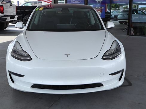 Used 2018 Tesla Model 3 Mid Range RWD image 14