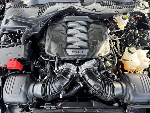 Used 2024 Ford Mustang GT Premium image 29