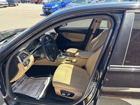 Used 2018 BMW 320i xDrive Sedan AWD/4WD image 15