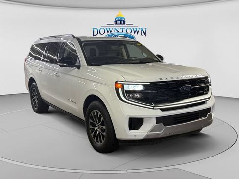 Used 2025 Ford Expedition Max Platinum AWD/4WD image 1
