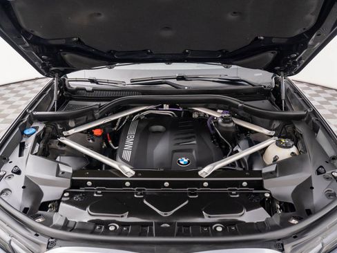 Used 2024 BMW X7 xDrive40i image 31