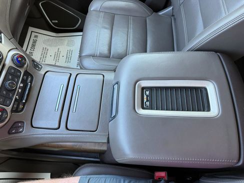 Used 2018 GMC Yukon Denali w/ Denali Ultimate Package image 29