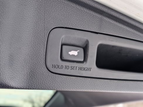 Used 2017 Honda CR-V Touring image 39