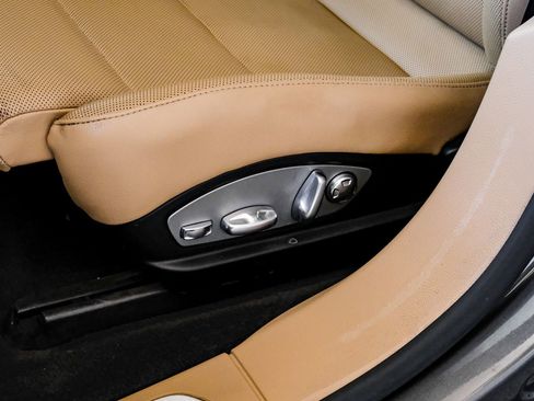 Used 2016 Porsche Panamera Edition w/ Premium Package Plus RWD image 33