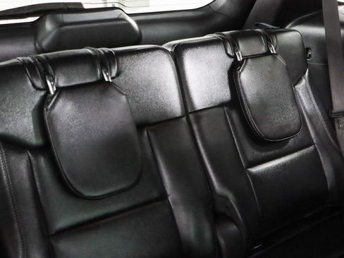 Used 2022 Ford Explorer Limited AWD/4WD image 29