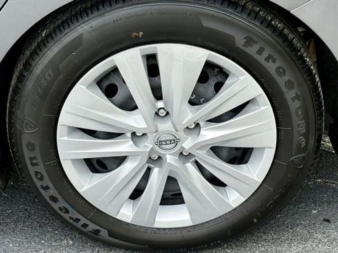 Used 2025 Nissan Sentra S w/ Lighting Package FWD image 31