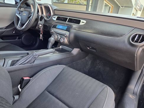 Used 2015 Chevrolet Camaro LS RWD image 33