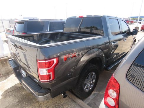 Used 2019 Ford F150 XLT w/ Equipment Group 302A Luxury AWD/4WD image 10