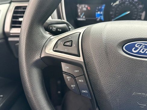 Used 2020 Ford Fusion SE FWD image 15