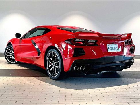 Used 2023 Chevrolet Corvette Stingray Preferred Cpe w/ Z51 Performance Package image 3