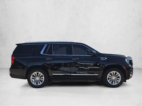 Used 2022 GMC Yukon SLT AWD/4WD image 4