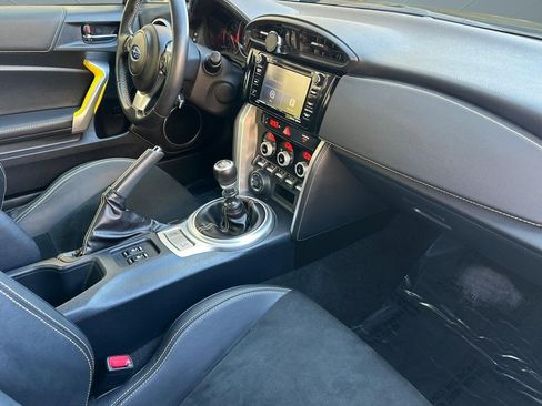 Used 2017 Subaru BRZ Series.Yellow image 31