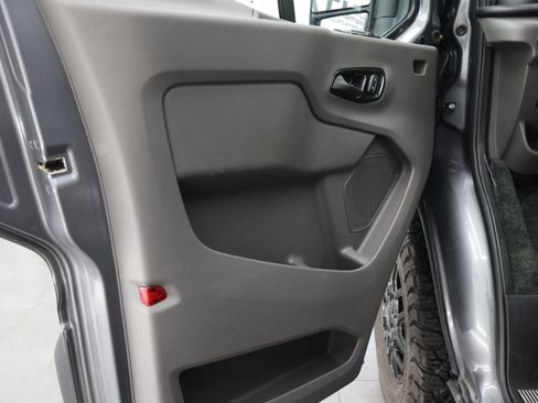 Used 2026 Ford Transit 250 148 Medium Roof Extended AWD image 37