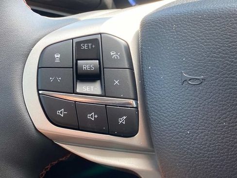 New 2026 Ford Explorer Active RWD image 17