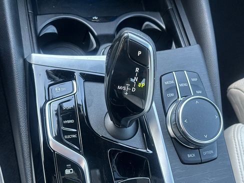 Certified 2023 BMW 530e xDrive w/ Executive Package image 28