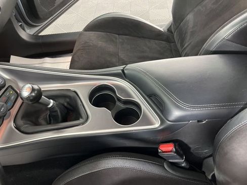 Used 2021 Dodge Challenger R/T w/ Plus Package image 28