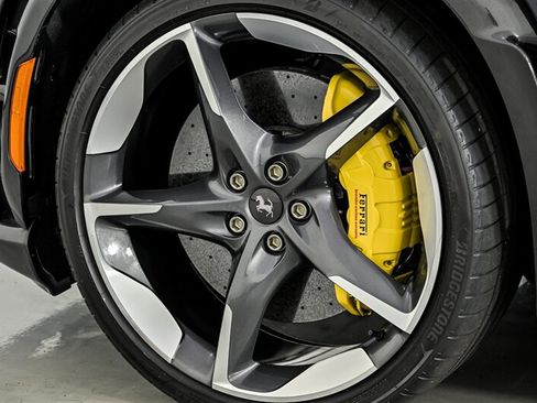 Used 2026 Ferrari Purosangue AWD/4WD image 16