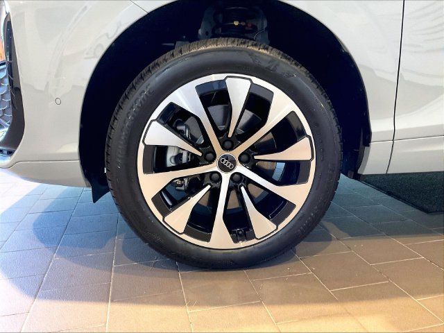 New 2026 Audi Q3 quattro 2.0T AWD/4WD image 14
