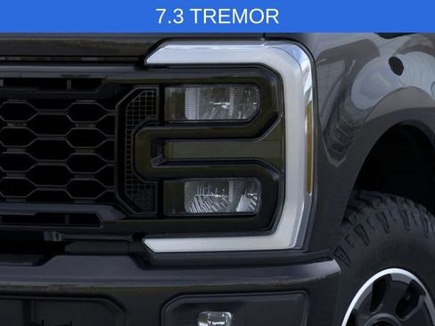 New 2026 Ford F250 XLT w/ XLT Premium Package AWD/4WD image 18