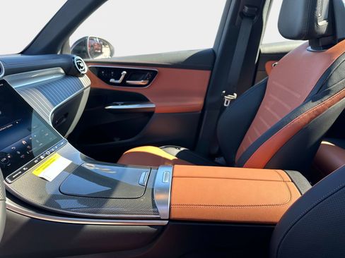 New 2026 Mercedes-Benz GLC 43 AMG AMG 43 4MATIC SUV image 23