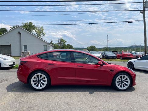 Used 2022 Tesla Model 3 Long Range AWD/4WD image 7