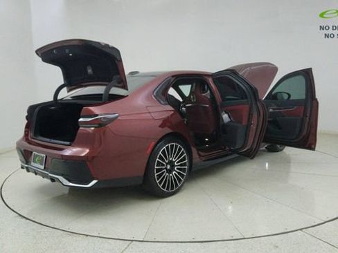 Used 2026 BMW 740i RWD image 70