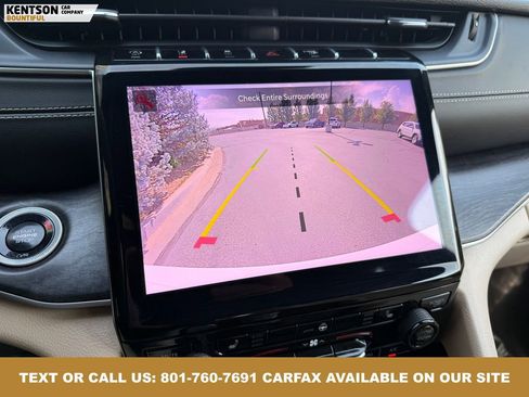 Used 2024 Jeep Grand Cherokee Limited image 27