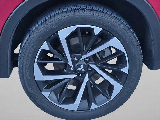 Used 2024 Mitsubishi Outlander SEL Black Edition FWD image 17