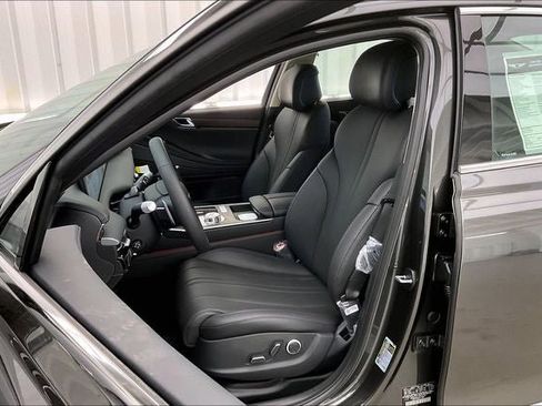 New 2026 Genesis G80 2.5T Advanced image 12