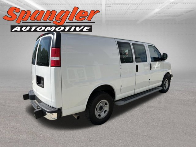 Used 2022 Chevrolet Express 2500 RWD image 4