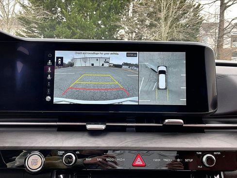 Used 2024 Kia Carnival SX image 14