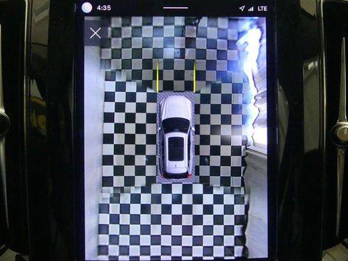 Used 2023 Volvo XC60 B5 Plus w/ Protection Package AWD/4WD image 11