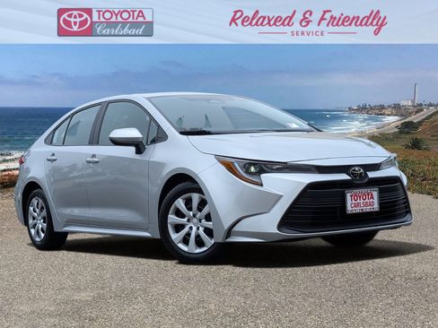 Used 2025 Toyota Corolla LE FWD image 1